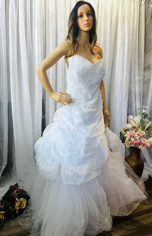 COSMOBELLA Designer Strapless Lace Wedding Dress