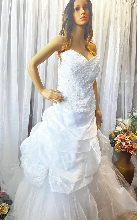 COSMOBELLA Designer Strapless Lace Wedding Dress